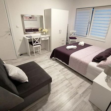 Apartman Lidija Dinjiska Экстерьер фото