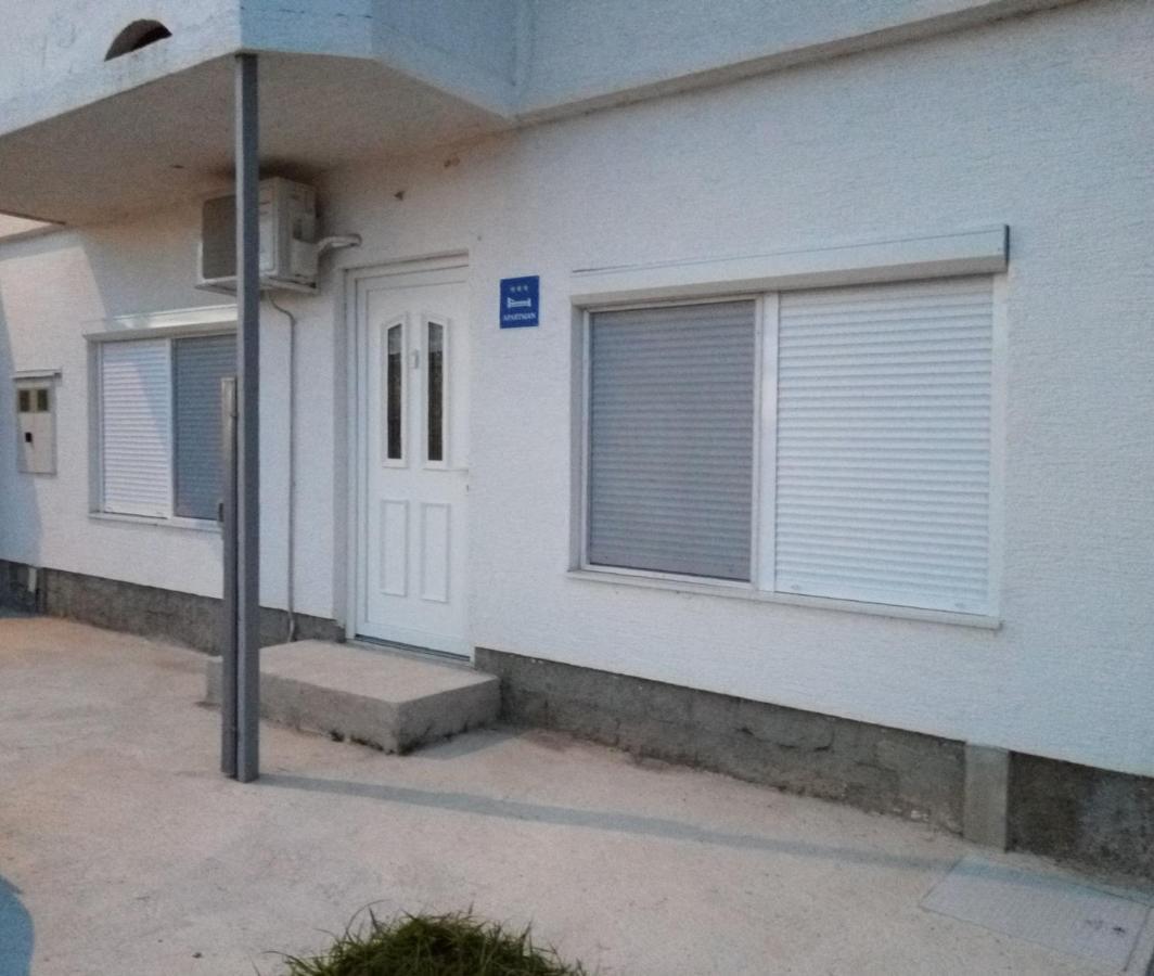 Apartman Lidija Dinjiska Экстерьер фото